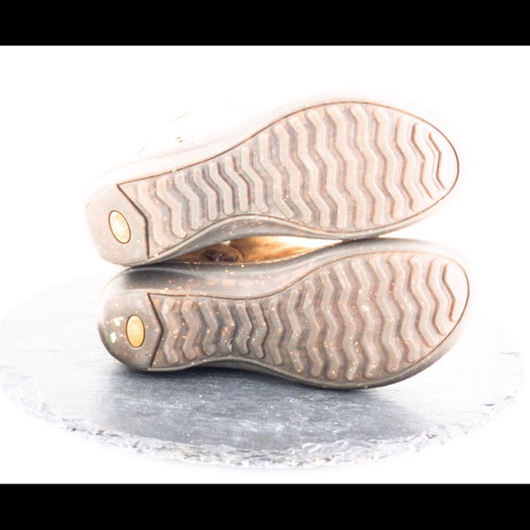 Ugg Elija women’s suede boots size 7 - Picture 8 of 8